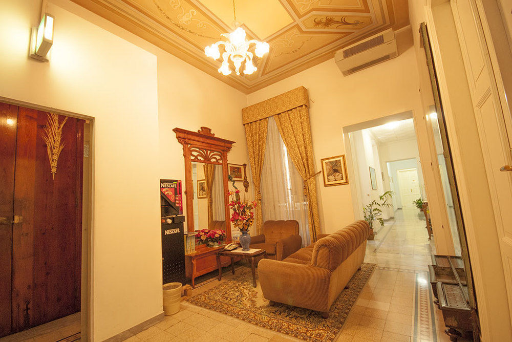 Hotel Aer Bj Vittoria Cagliari Exterior photo